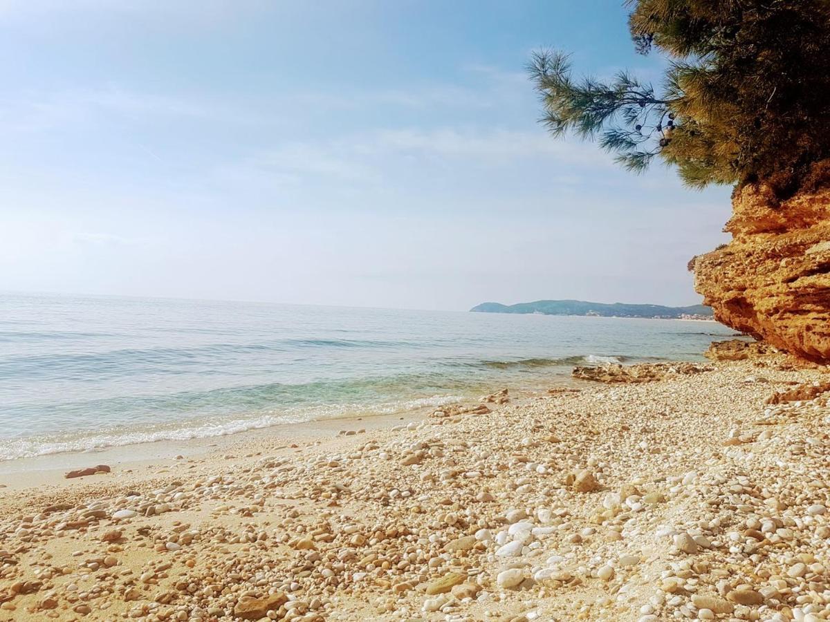 Spitaki Apartments 포토스 외부 사진
